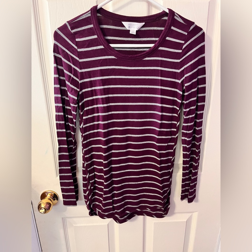 Grey and magenta long sleeve thick shirt